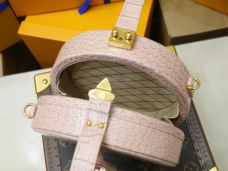 Dragons Bags ln Luxury Bag --60211