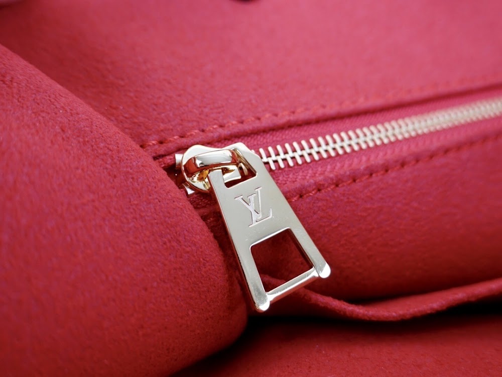 Dragons Bags ln Luxury Bag --60460