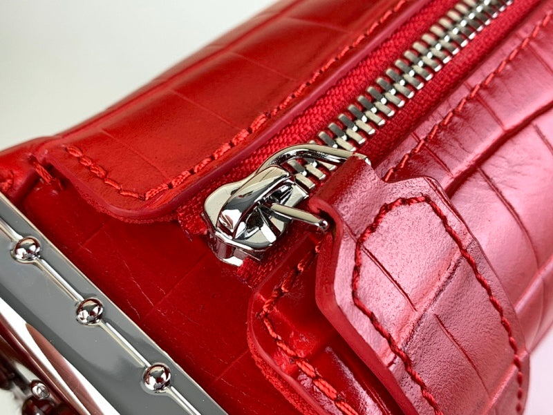 Dragons Bags ln Luxury Bag --68300