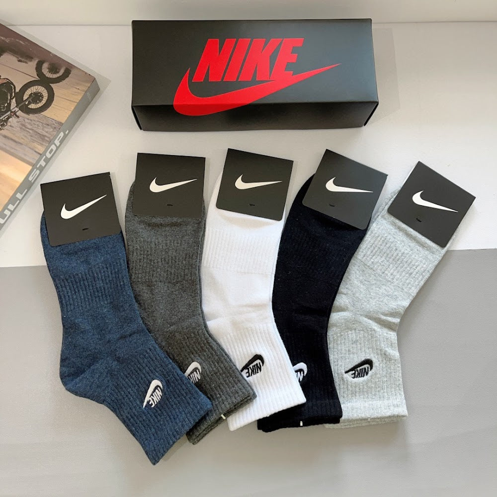 Dragons Bags Premium Luxury Socks --98097