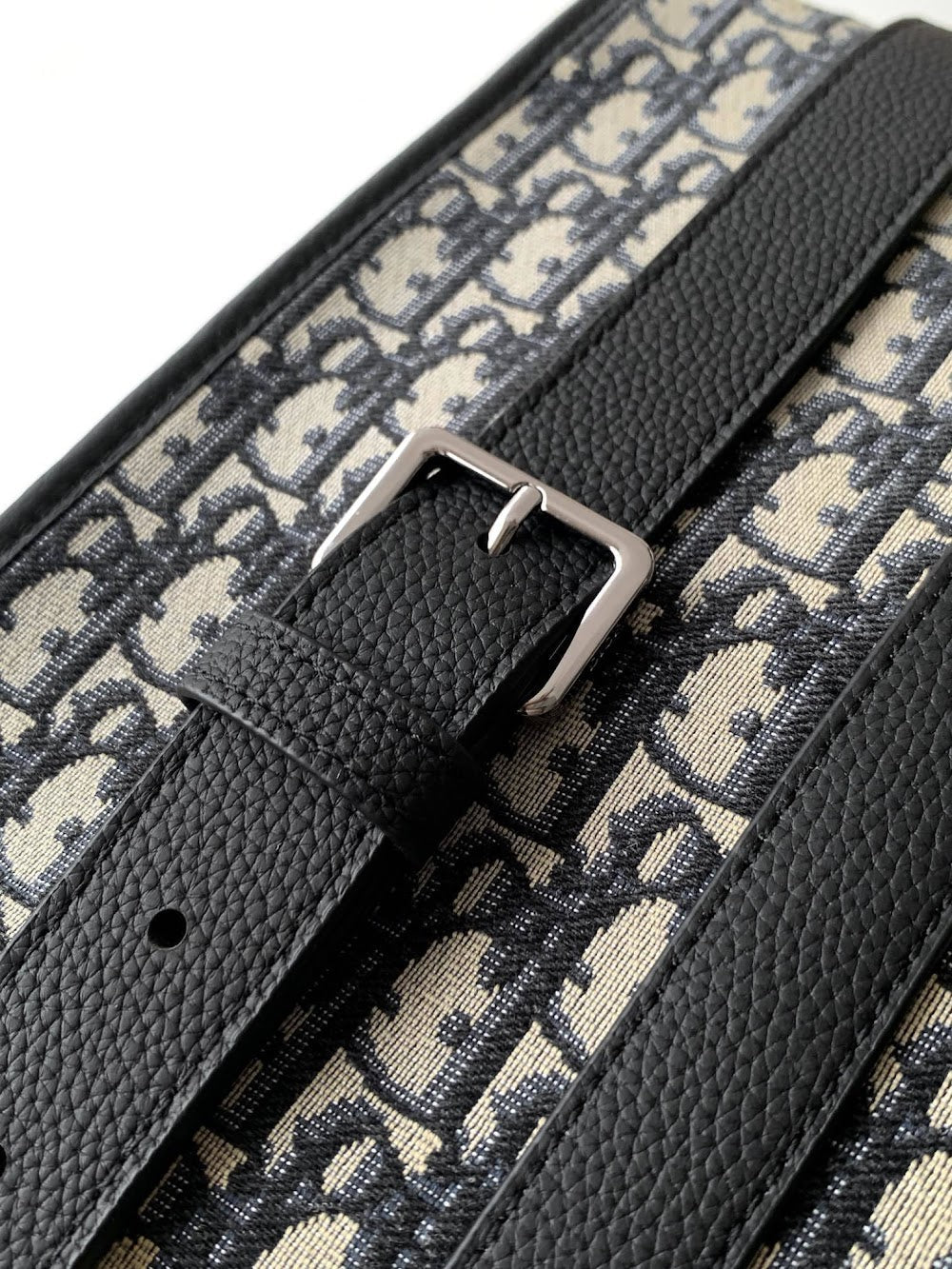 Dragons BagsDiorn Luxury Bag --115179