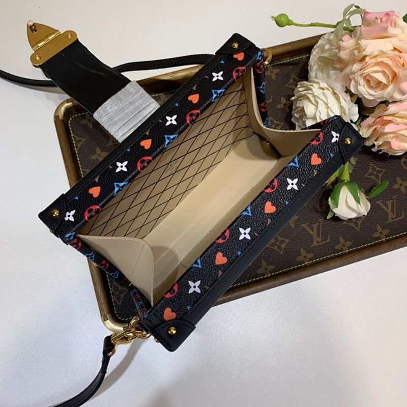 Dragons Bags ln Luxury Bag --56037