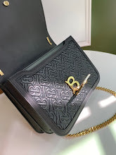 new-luxury-designer-bags-nm5626