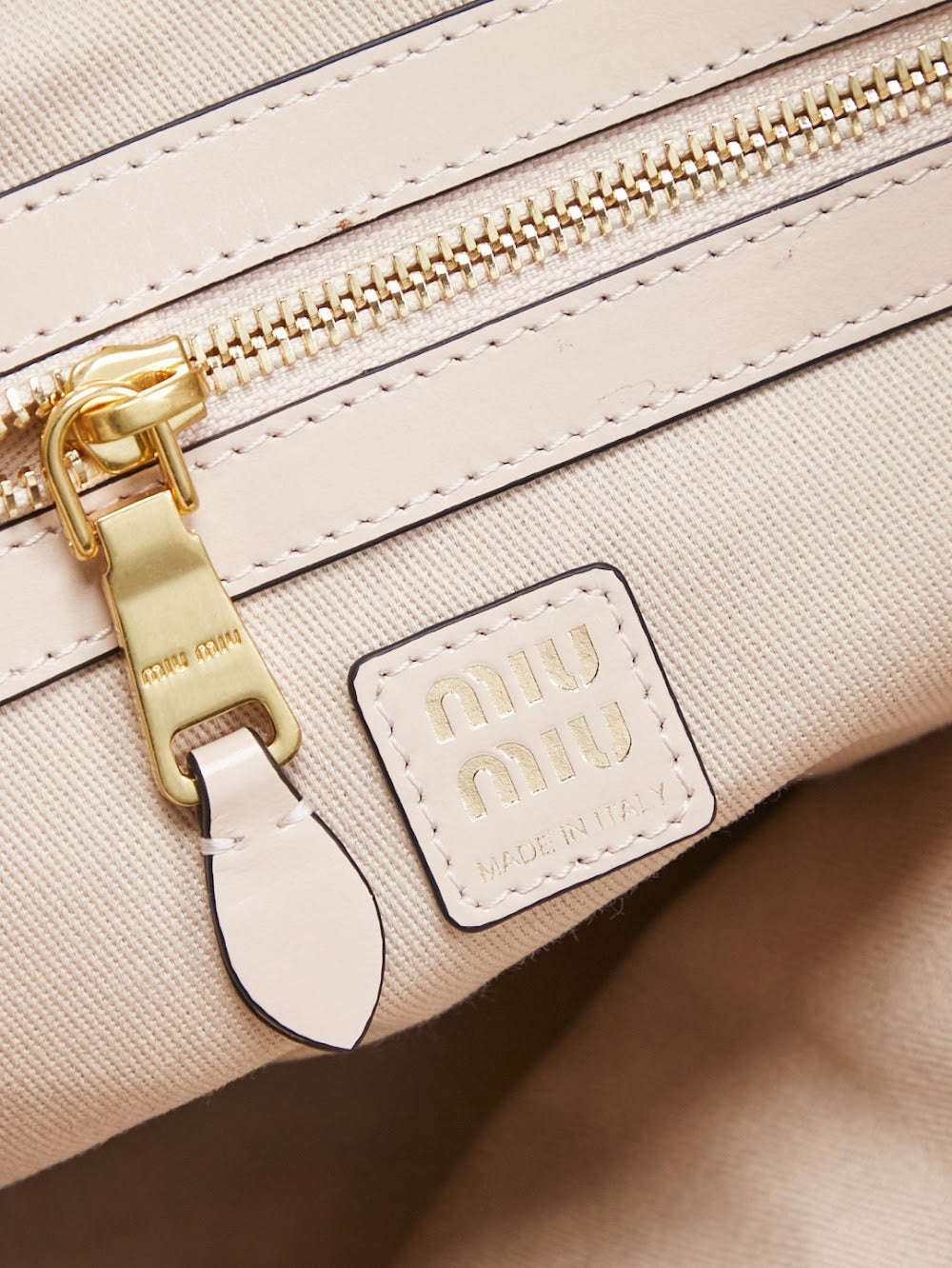 Dragons Bags Miun Miun Luxury Bag --123152
