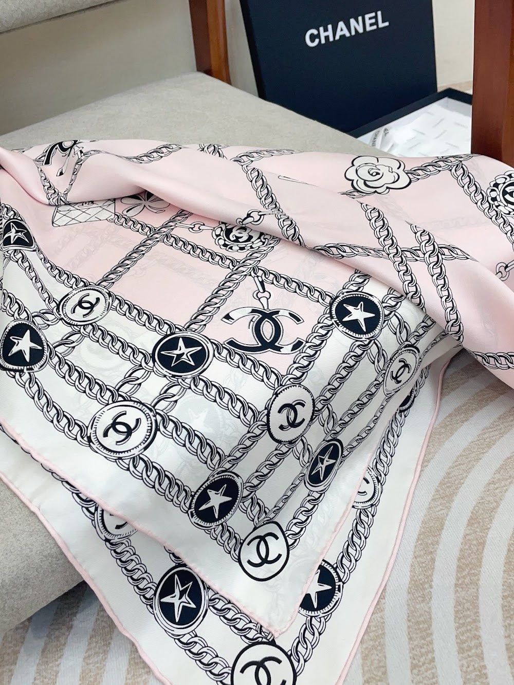 Dragons Bags Premium Designer Scarf --98865