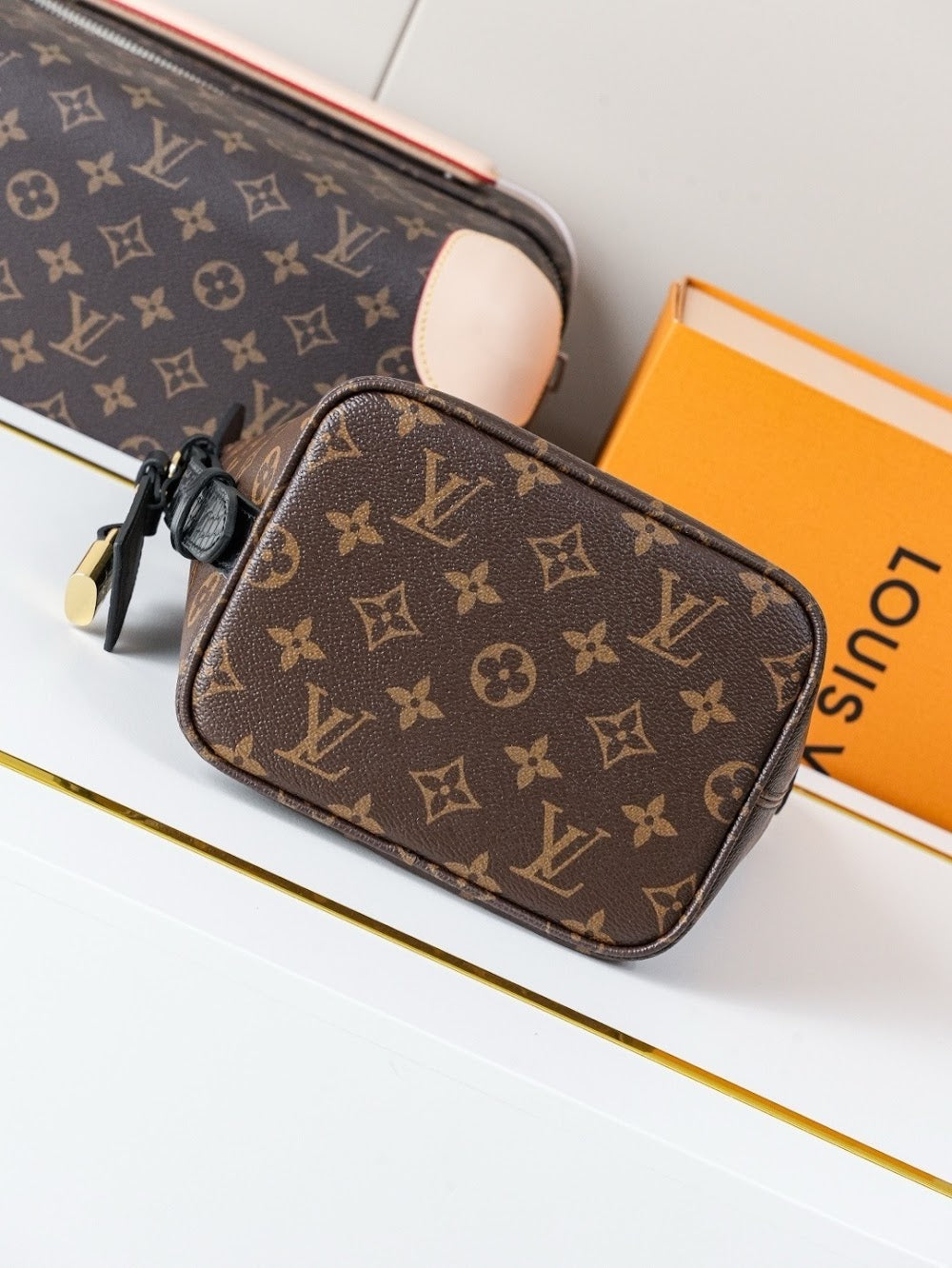 Dragons Bags ln Luxury Bag --81881