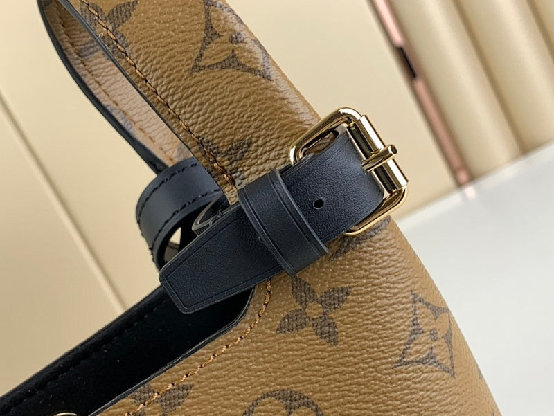 Dragons Bags ln Luxury Bag --68422