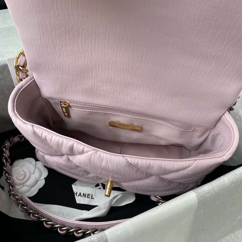 Dragons Bags Detail