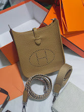 new-luxury-designer-bags-nm11367