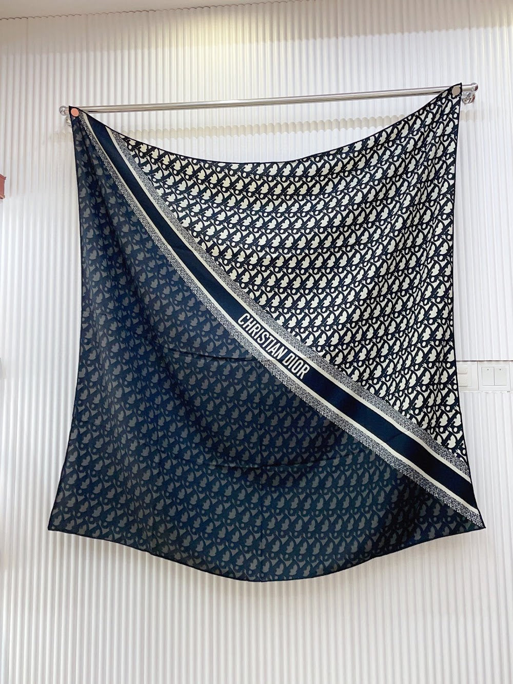 Dragons Bags Premium Designer Scarf --99230
