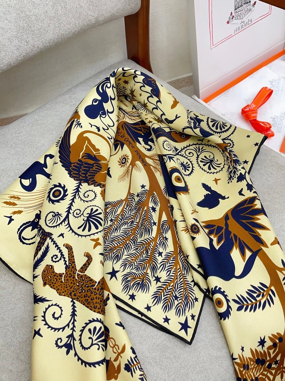 Dragons Bags Premium Designer Scarf --98840