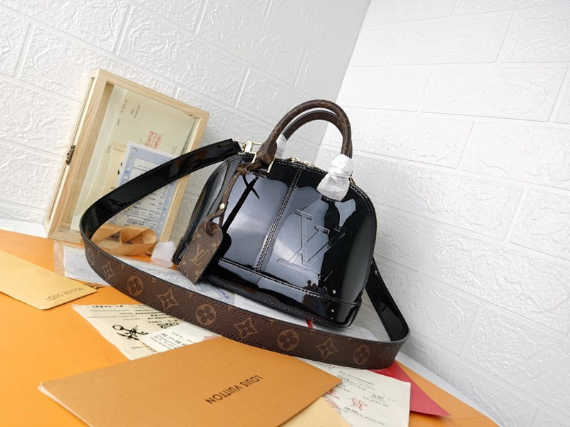 Dragons Bags ln Luxury Bag --78103