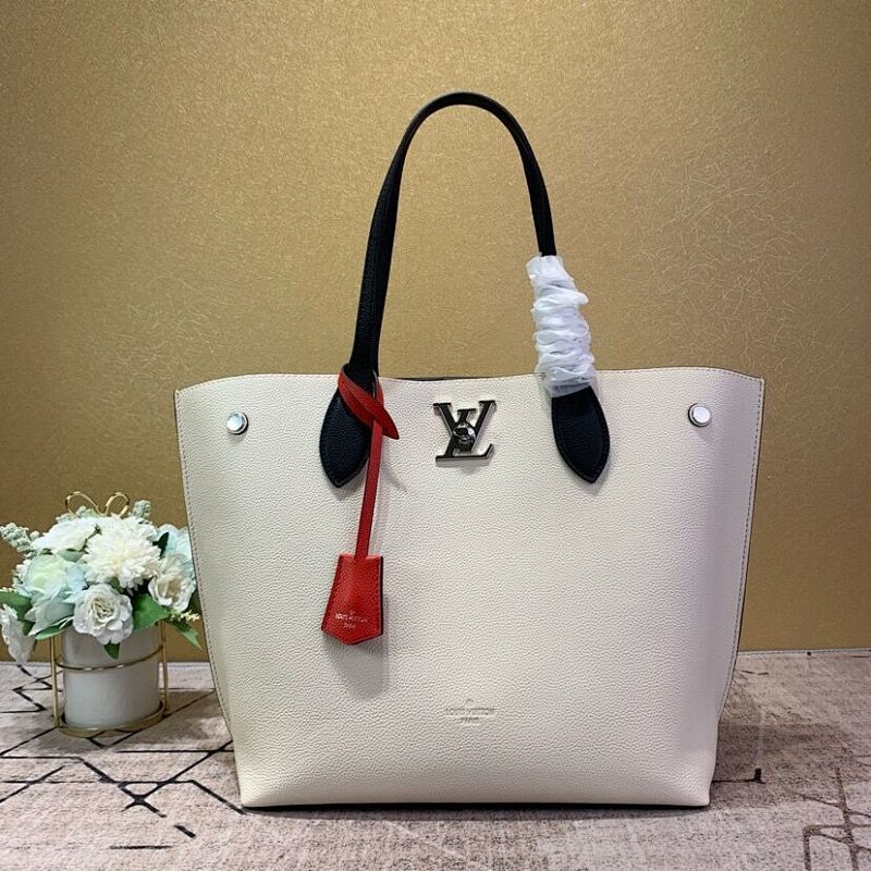 Dragons Bags ln Luxury Bag --59049
