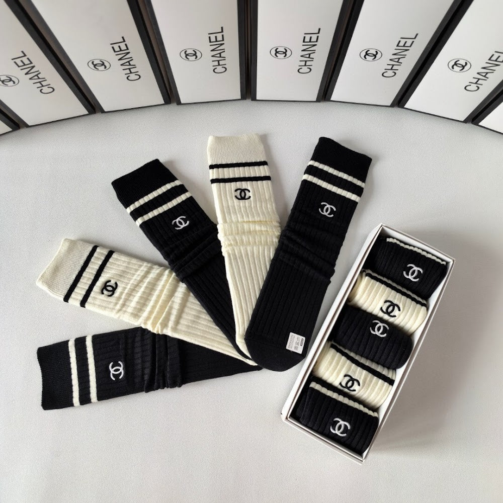 Dragons Bags Premium Luxury Socks --98008