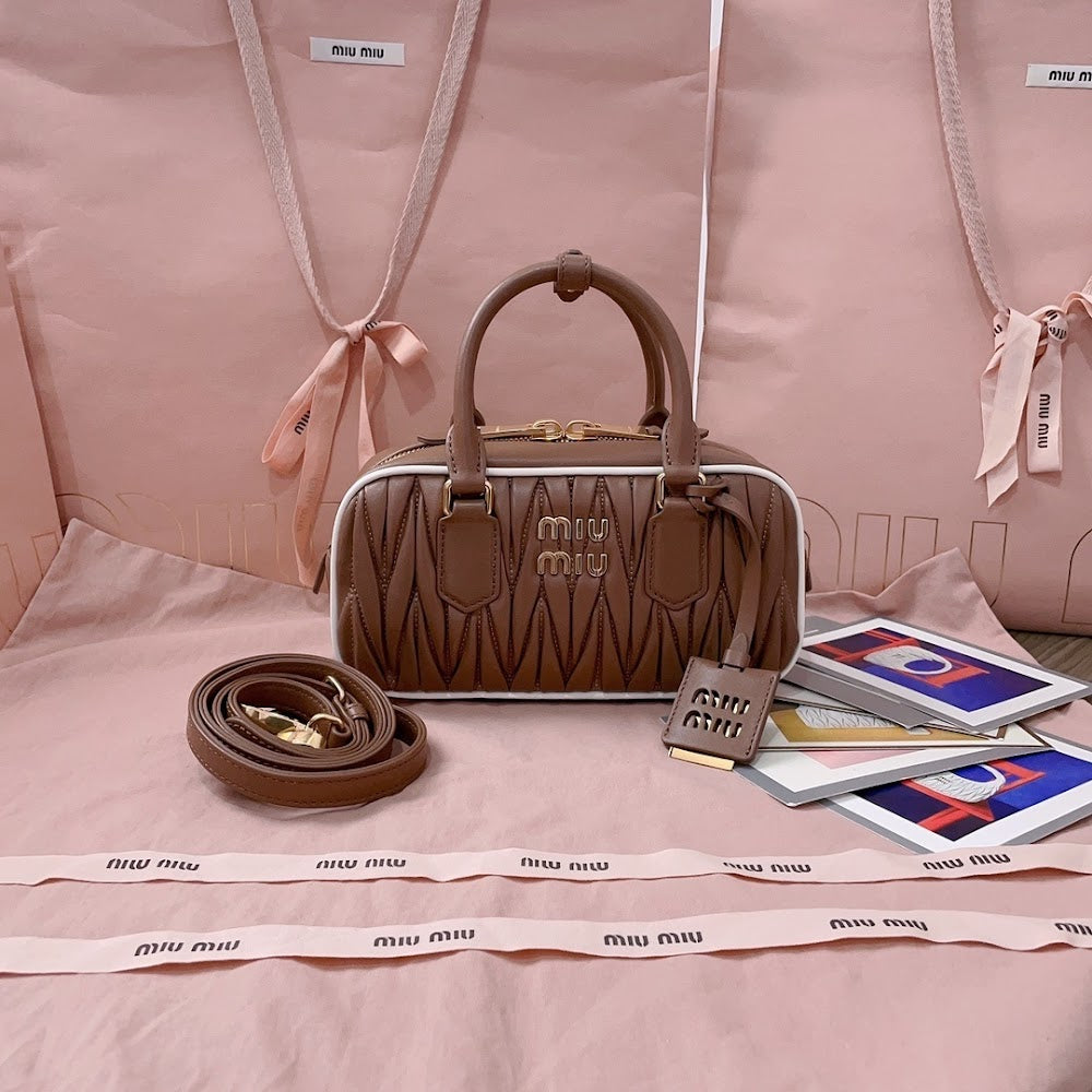 Dragons Bags Miun Miun Luxury Bag --122609