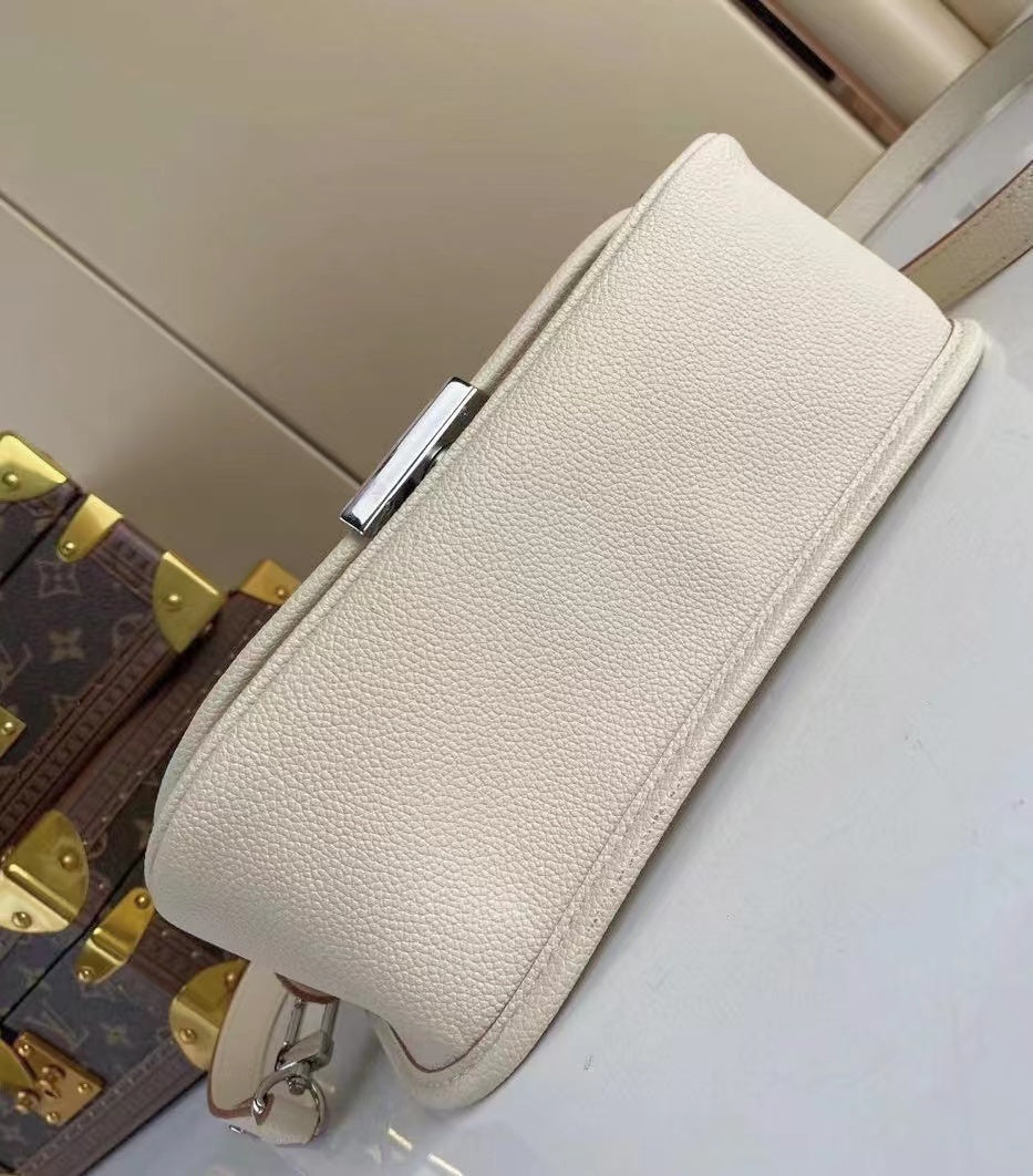 Dragons Bags ln Luxury Bag --67219