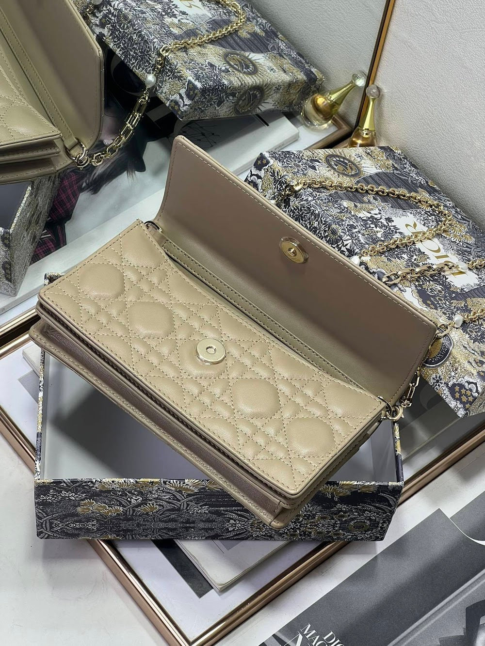 Dragons BagsDiorn Luxury Bag --116198