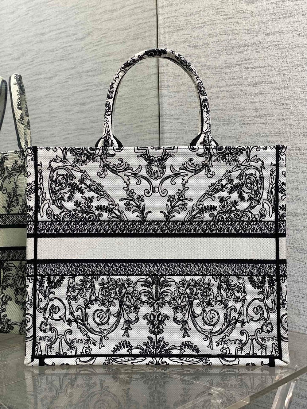 Dragons BagsDiorn Luxury Bag --115459