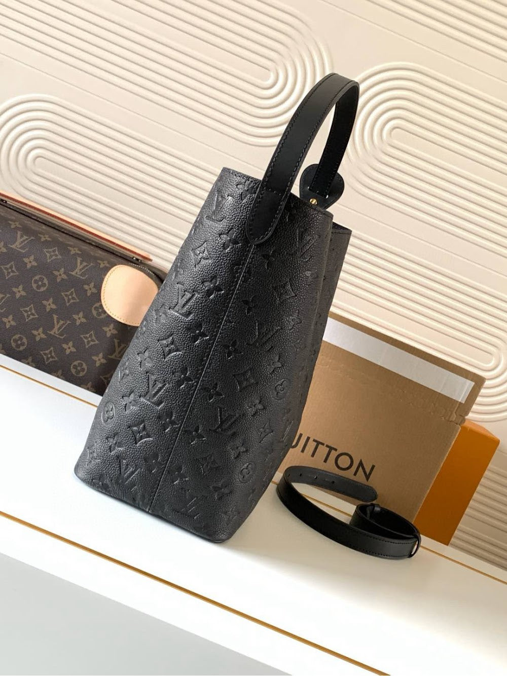 Dragons Bags ln Luxury Bag --81618
