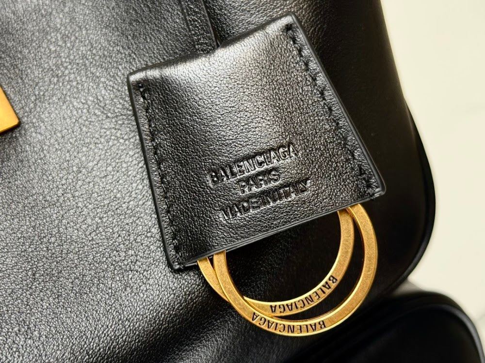 new-luxury-designer-bags-nm21580