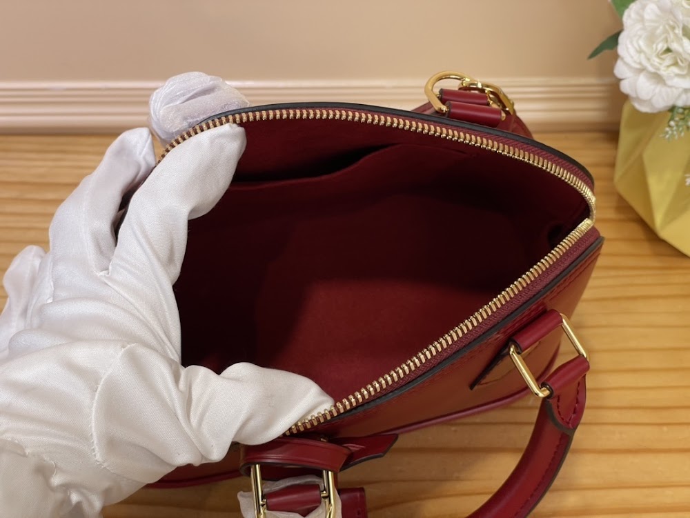 Dragons Bags ln Luxury Bag --95541