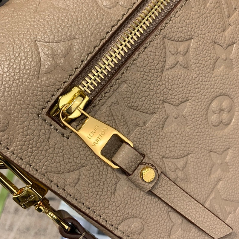 Dragons Bags ln Luxury Bag --59111
