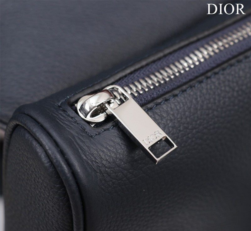Dragons Bags Detail