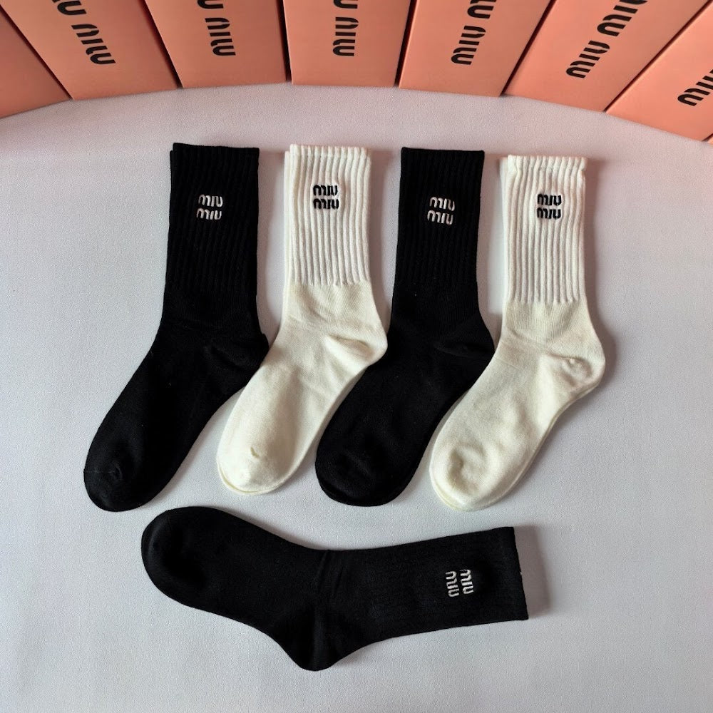 Dragons Bags Premium Luxury Socks --98027