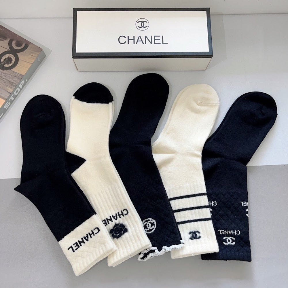 Dragons Bags Premium Luxury Socks --97717