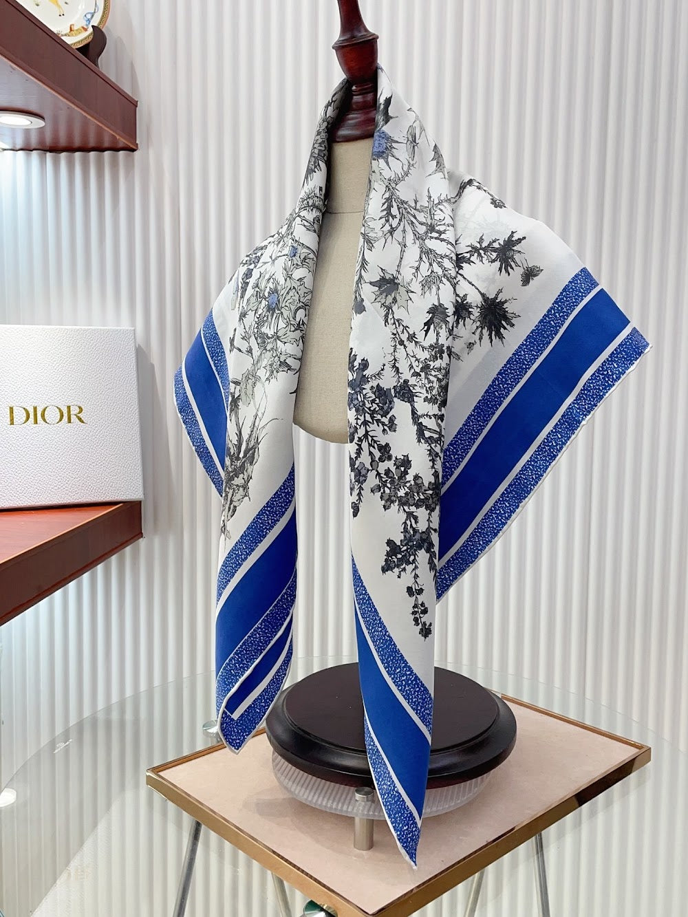 Dragons Bags Premium Designer Scarf --98983