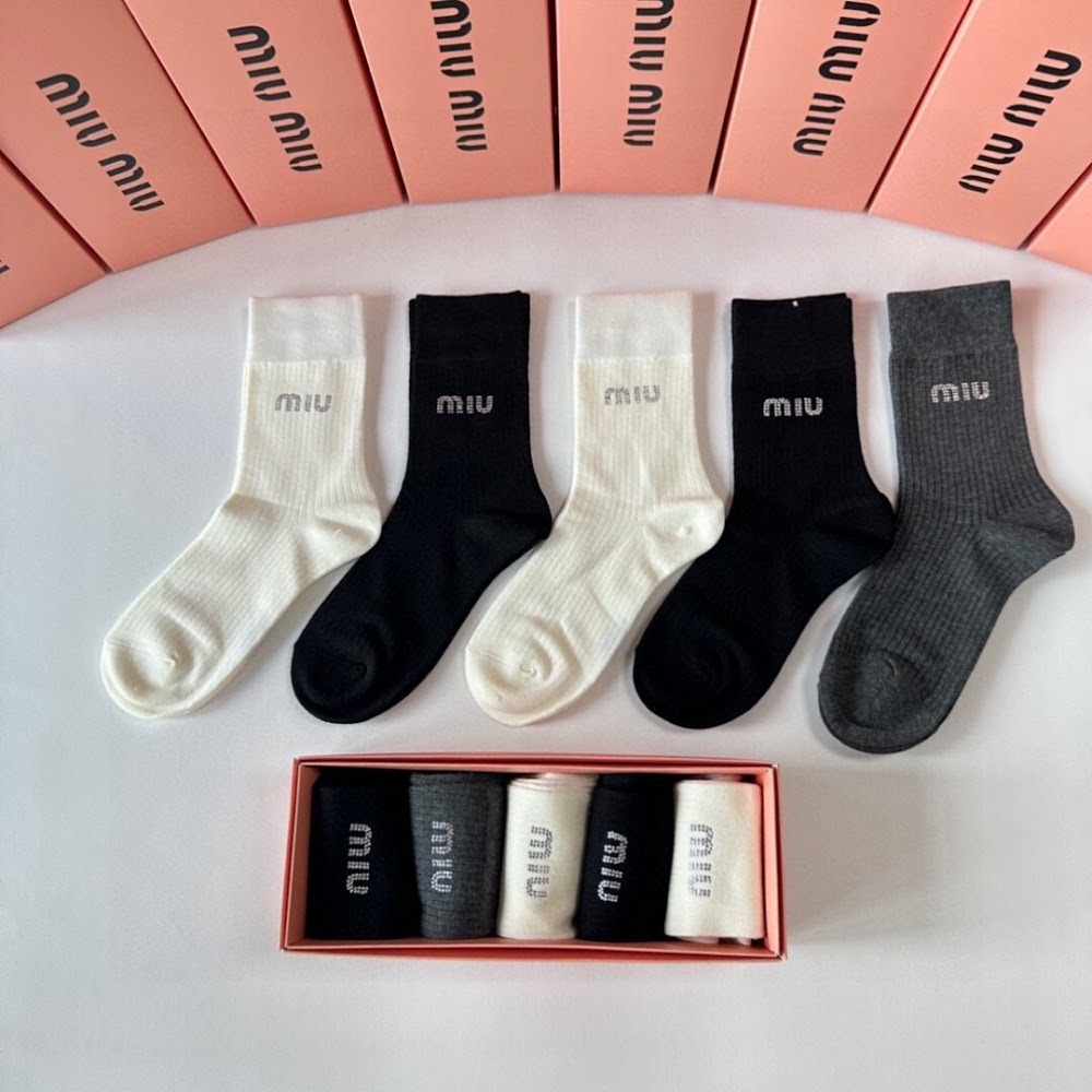 Dragons Bags Premium Luxury Socks --98013