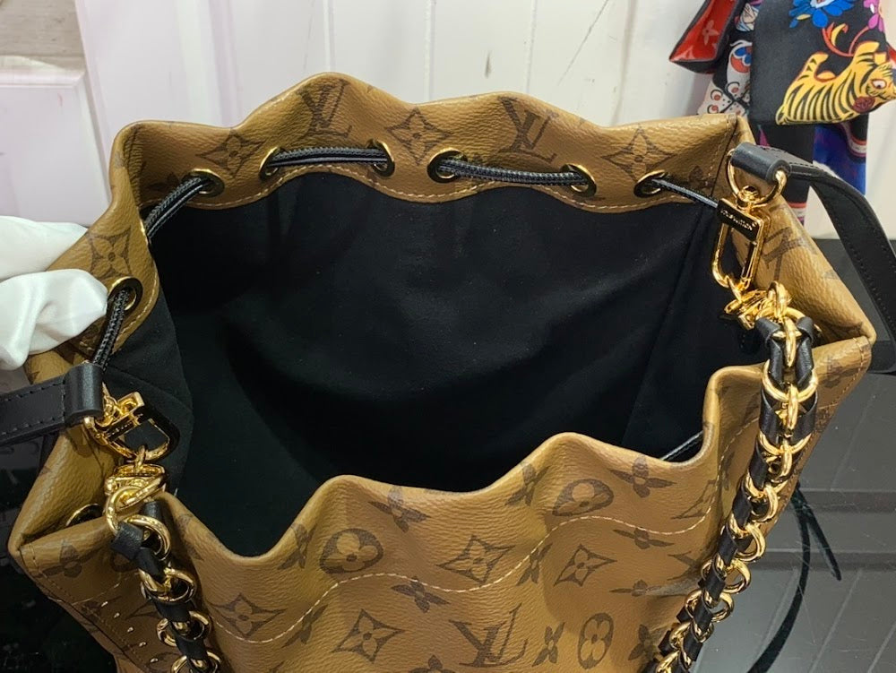 Dragons Bags ln Luxury Bag --96813