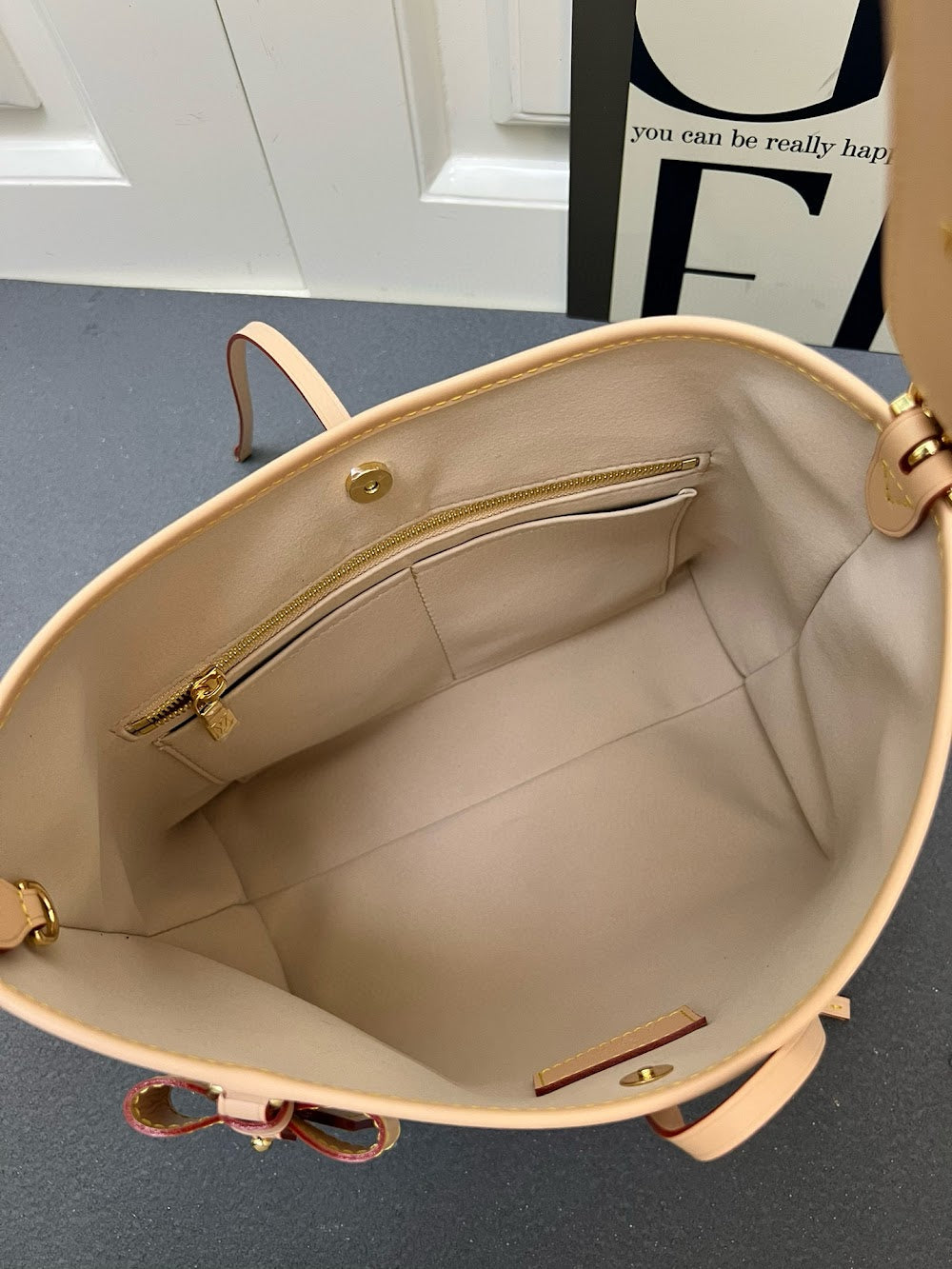 Dragons Bags ln Luxury Bag --81698