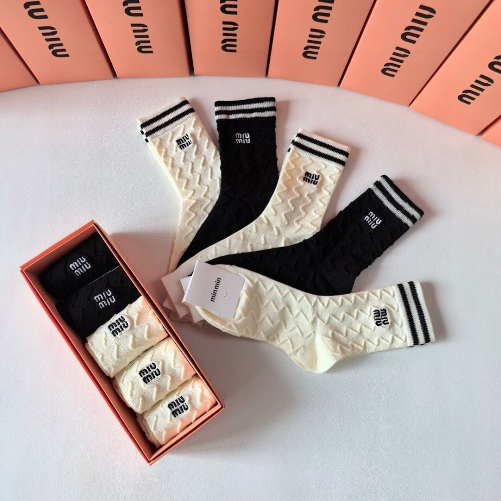 Dragons Bags Premium Luxury Socks --97889