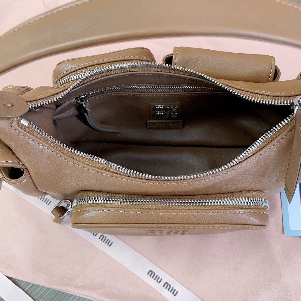 Dragons Bags Miun Miun Luxury Bag --123251