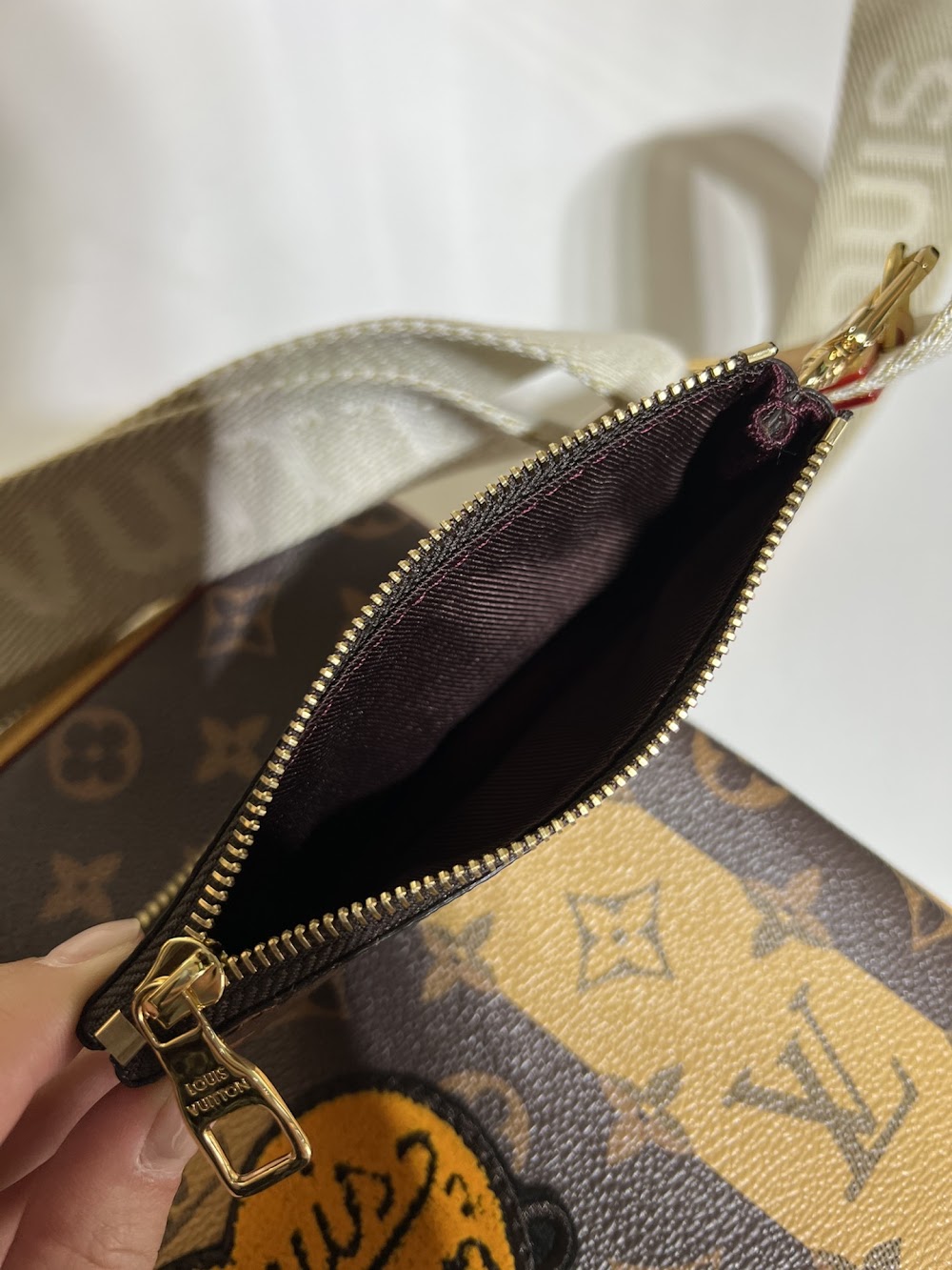 Dragons Bags ln Luxury Bag --67197