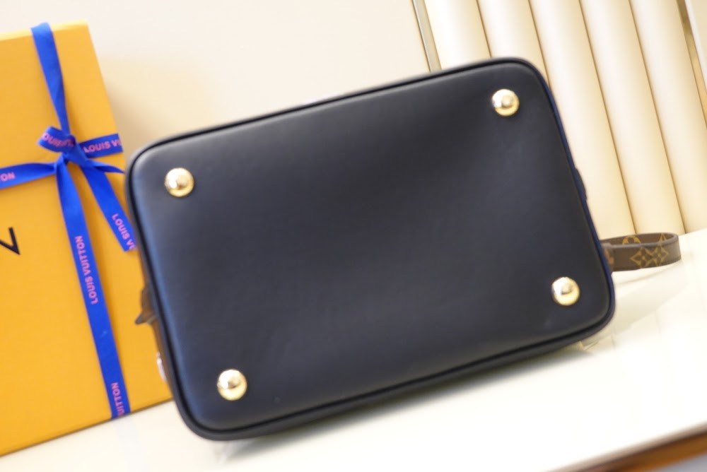 Dragons Bags ln Luxury Bag --66850