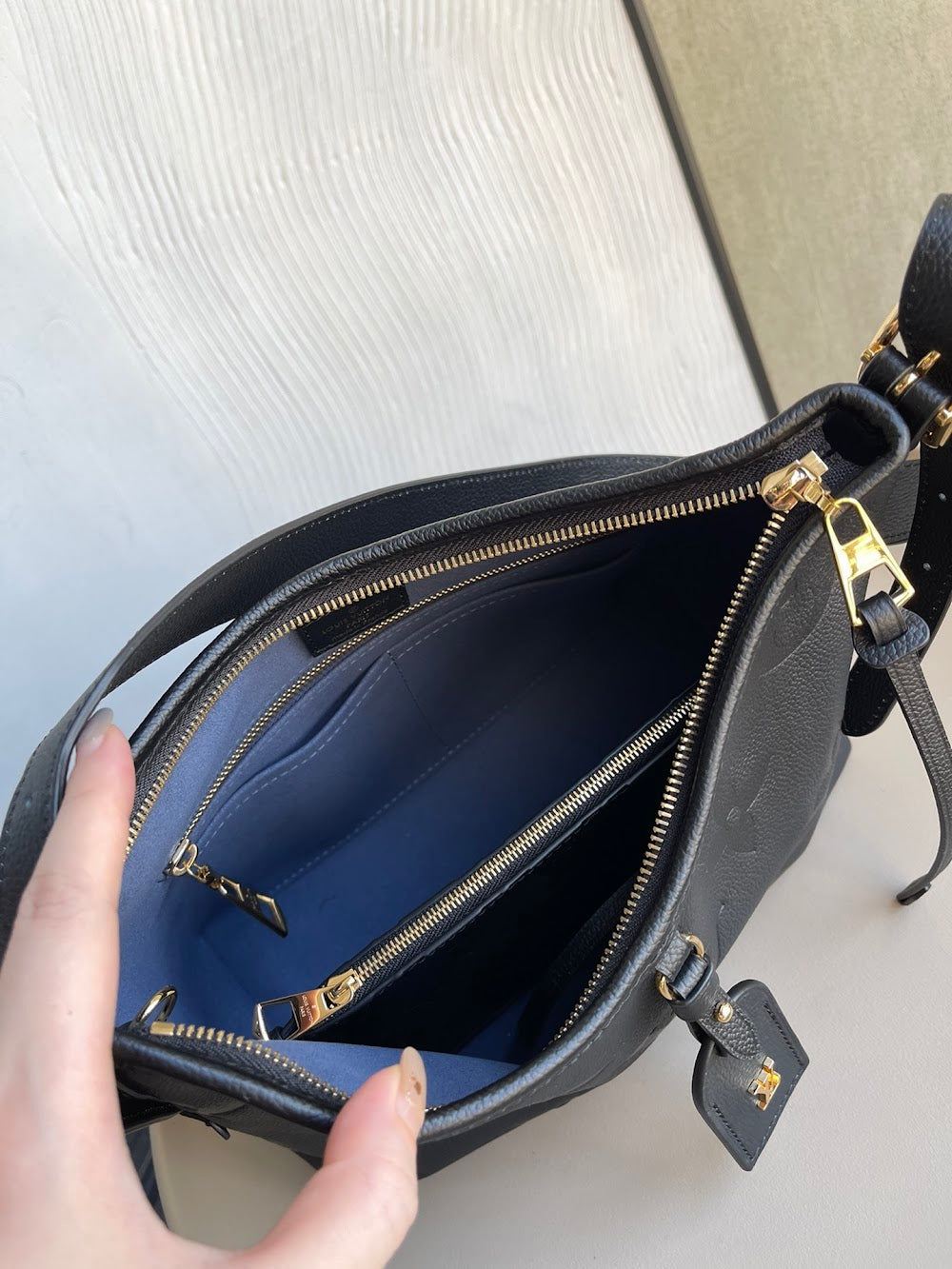 Dragons Bags ln Luxury Bag --97202