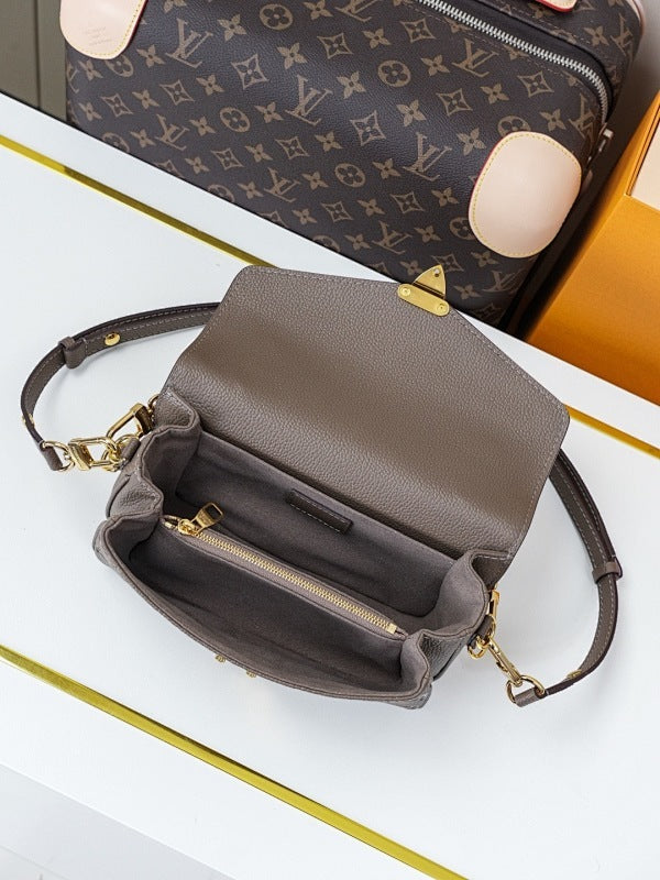 Dragons Bags ln Luxury Bag --81877