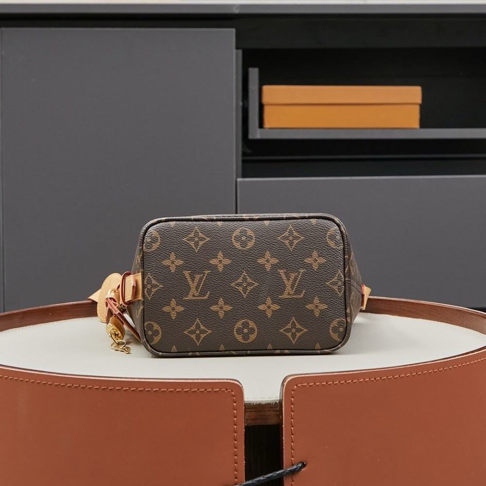 Dragons Bags ln Luxury Bag --81824