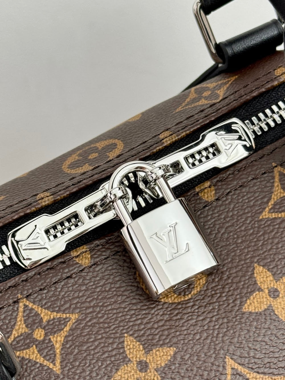 Dragons Bags ln Luxury Bag --96394