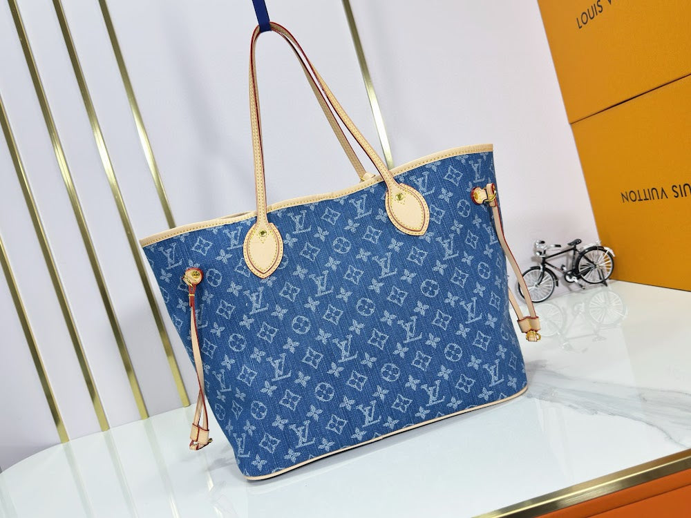 Dragons Bags ln Luxury Bag --81710