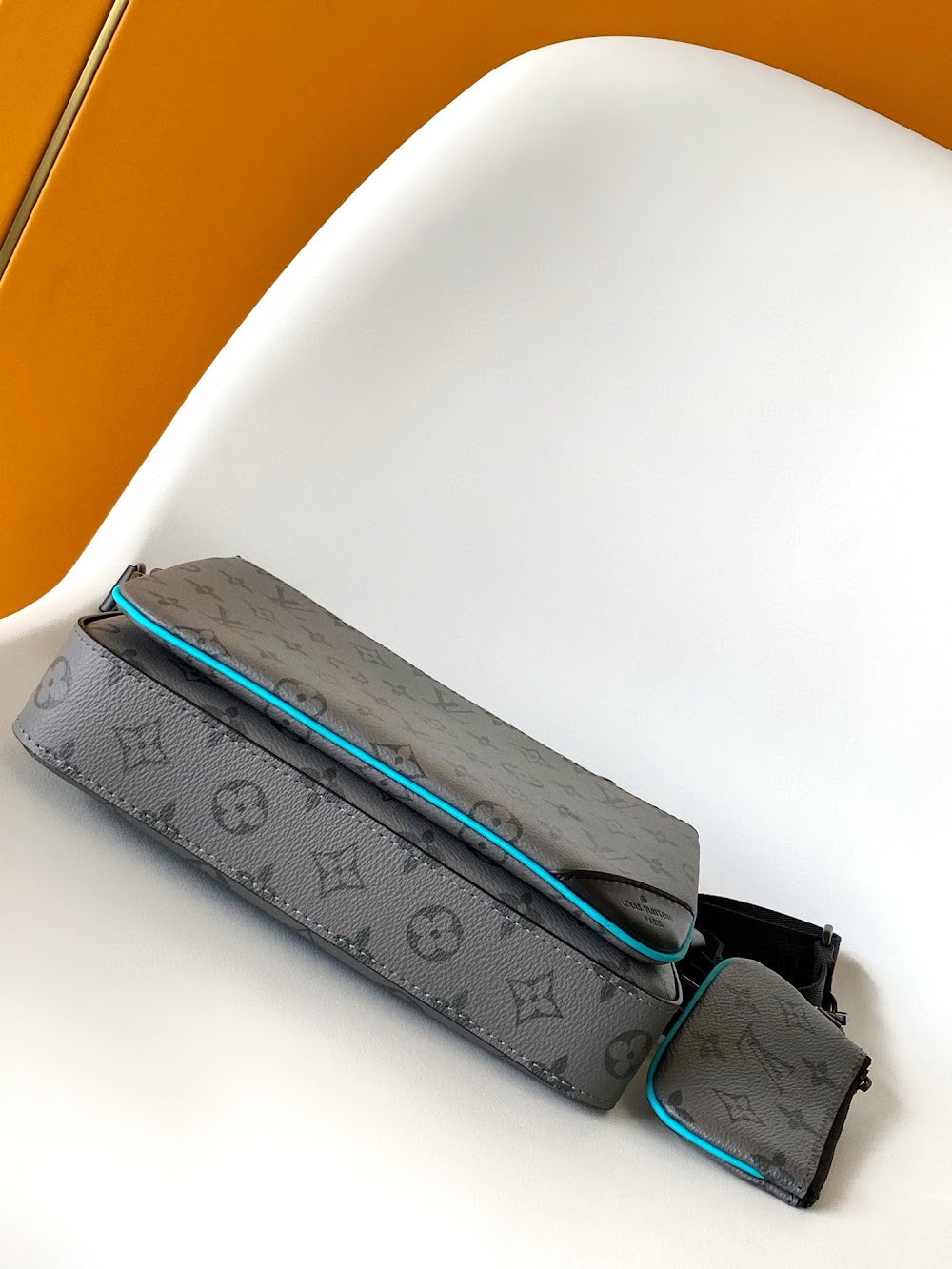 Dragons Bags ln Luxury Bag --70910