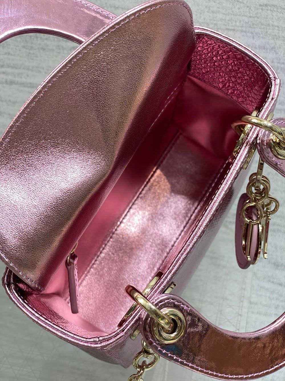 new-designer-premium-bags-nm16897