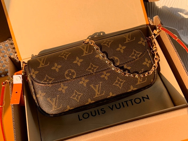 Dragons Bags ln Luxury Bag --61458