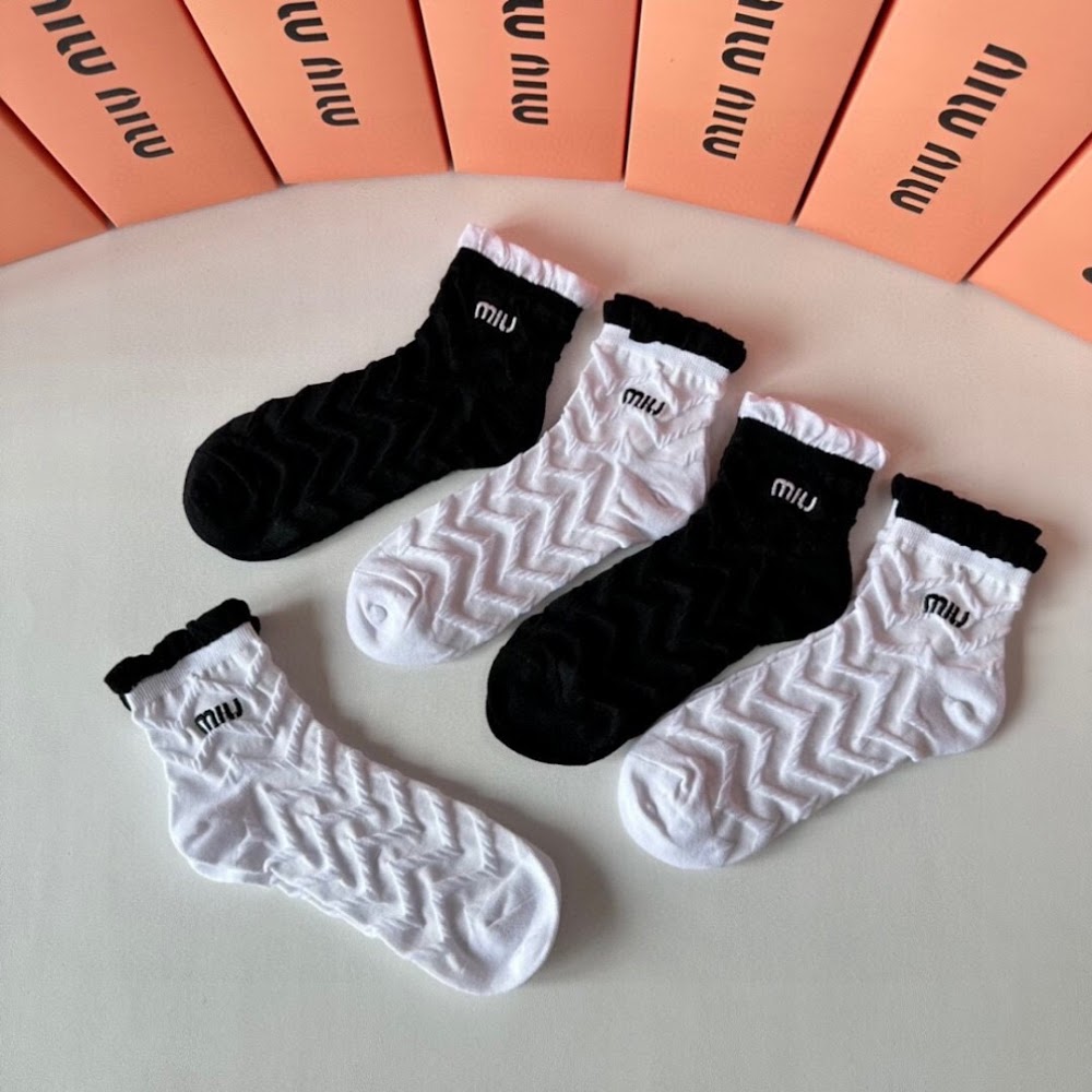 Dragons Bags Premium Luxury Socks --98015