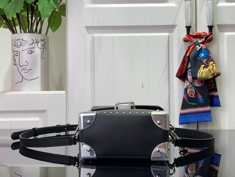 Dragons Bags ln Luxury Bag --96798