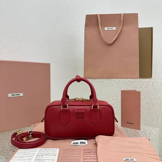 Dragons Bags Miun Miun Luxury Bag --123414