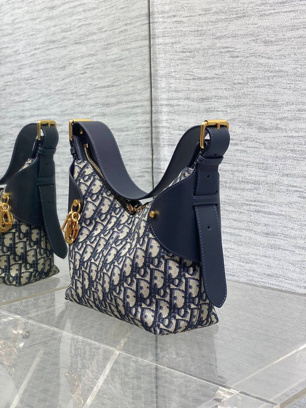 Dragons BagsDiorn Luxury Bag --116070