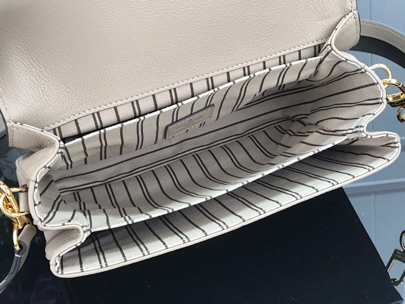 Dragons Bags ln Luxury Bag --59621